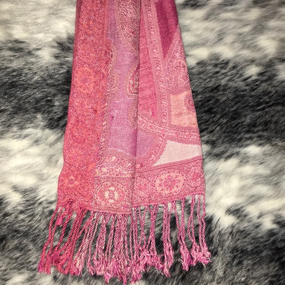 Pink Pashmina - Picture 3 of 5